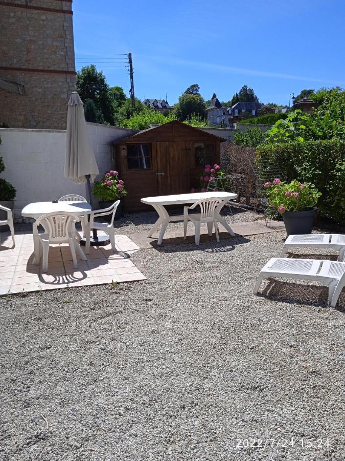 Studio 10, Tres Bien Place, Parking Wifi Gratuit Bagnoles de l'Orne Normandie Екстериор снимка